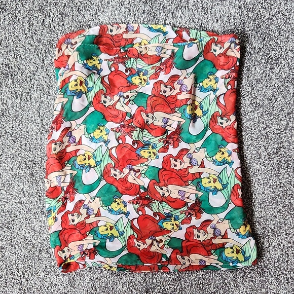 Disney Loungefly Little Mermaid Light Weight Infinity Scarf - Picture 3 of 3